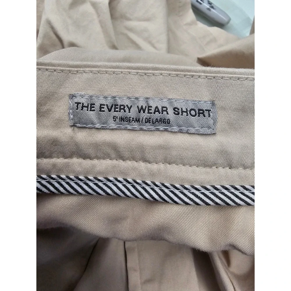 Goodfellow & Co Mens Flat-Front Shorts Beige Cotton Blend Casual Size 38